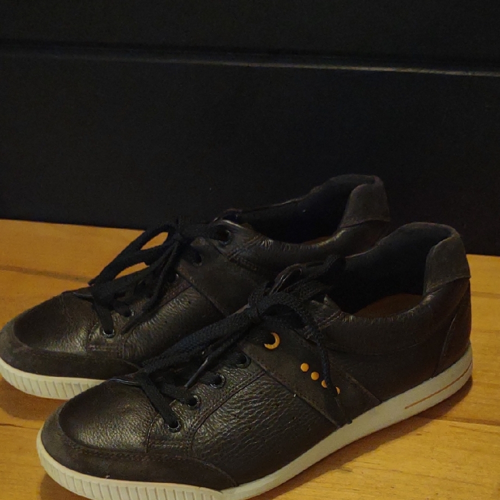 Ecco Mens 43 (10 US) Brown Leather Turf Spikeless Golf Shoes